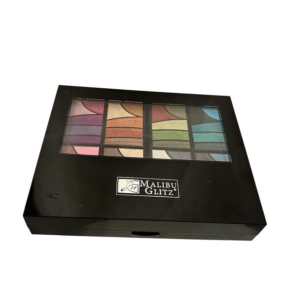 Malibu Glitz Ultimate Makeup Kit 71 Color Palette Eyeshadow Blush Lip - Picture 6 of 7